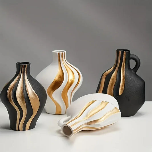 Modern Ceramic Vase in Black & White with Gold Accents – Elegant Tabletop and Mantelpiece Decor