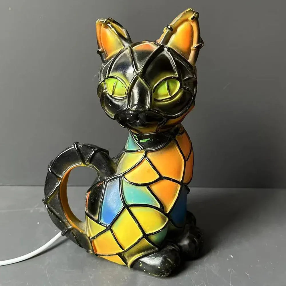 Tiffany-Style Resin Cat Figurine Table Lamp with Warm Glow Light