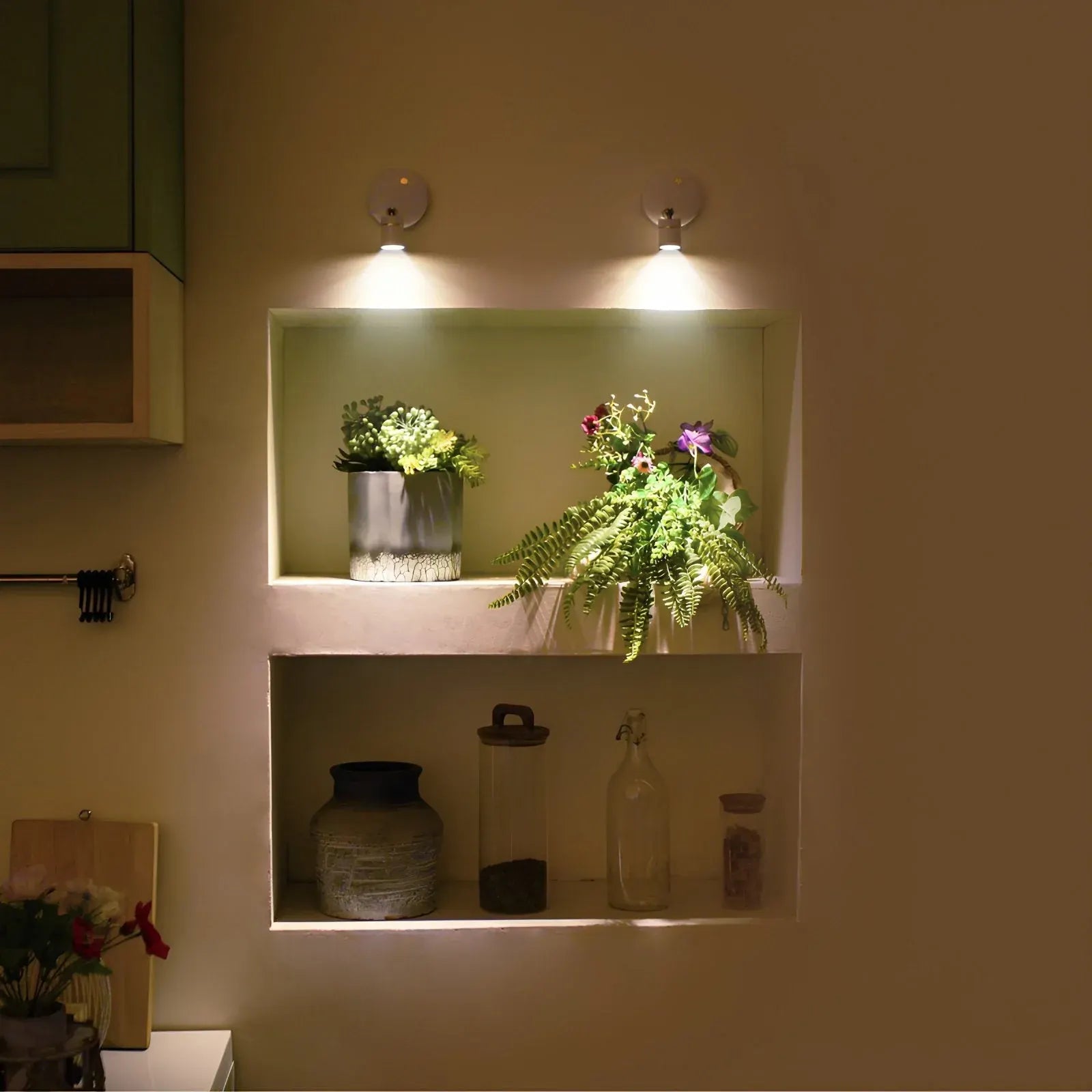 Battery-Powered Modern Adjustable LED Wall Sconce Spotlight