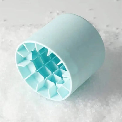 Compact Stackable Ice Cube Tray with Lid - Portable Maker