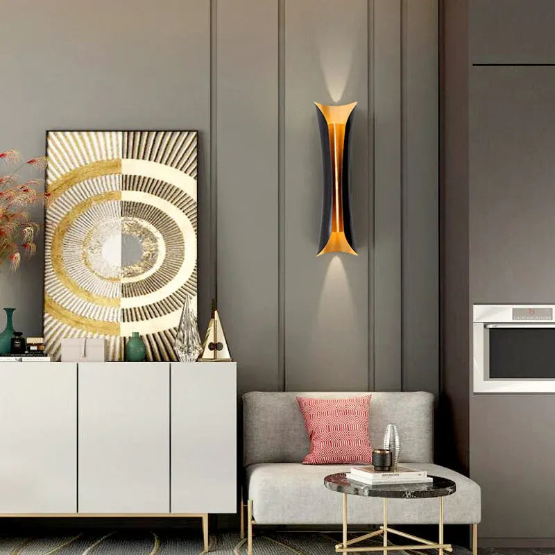 Contemporary Curved Wall Sconce – Black Metal Indoor Light Fixture