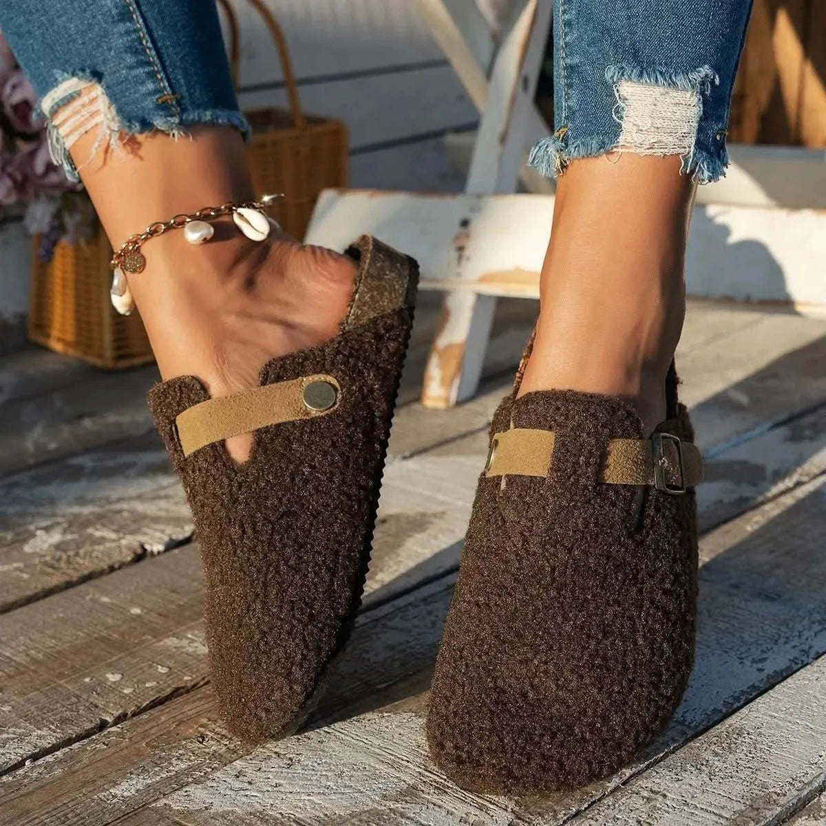Cozy Women's Winter Slippers - Warm Indoor Footwear
