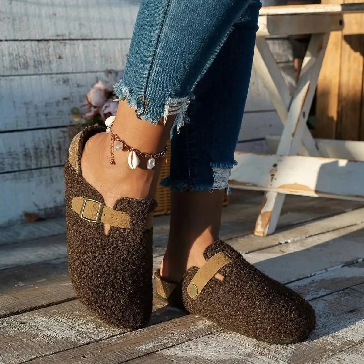 Cozy Women's Winter Slippers - Warm Indoor Footwear