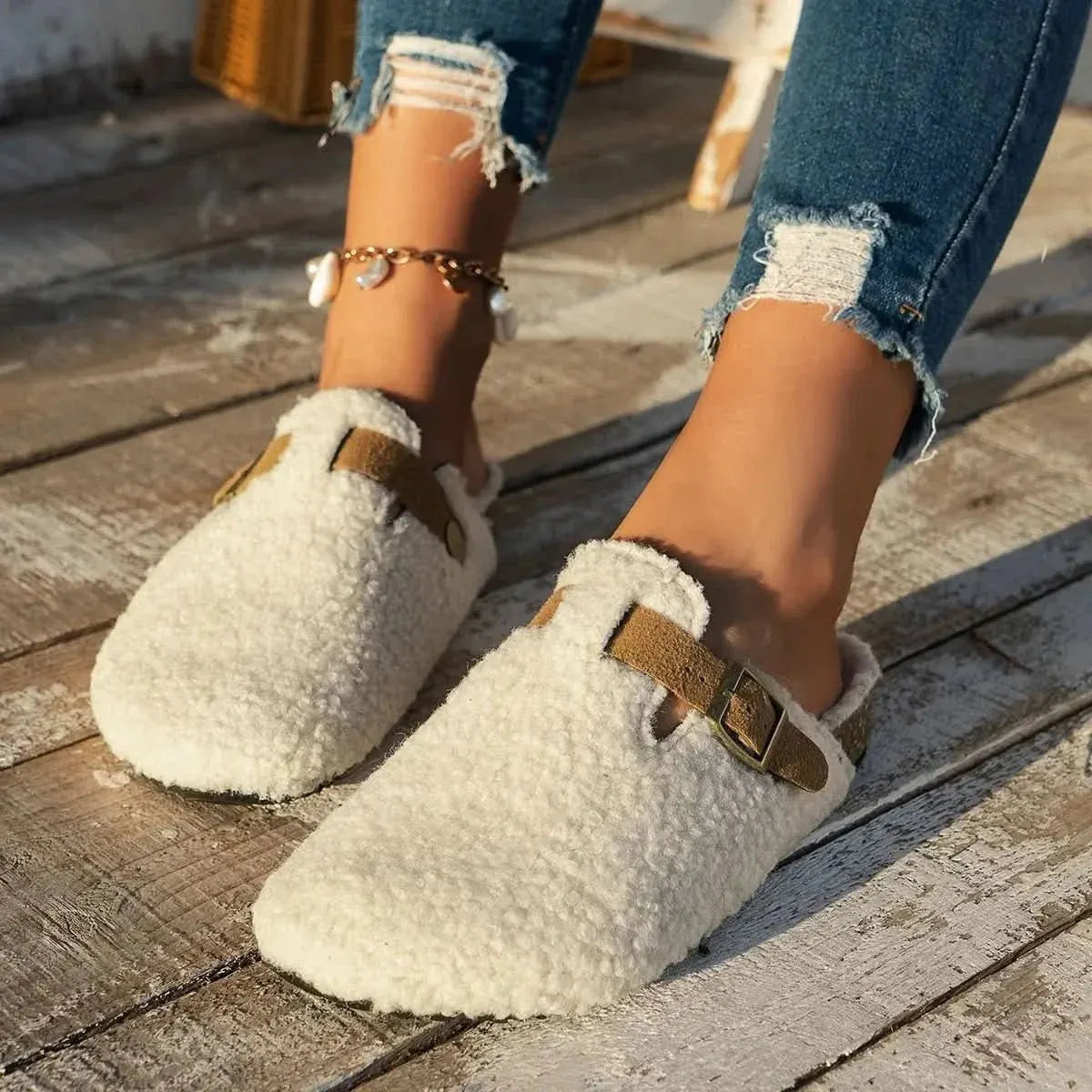 Cozy Women's Winter Slippers - Warm Indoor Footwear