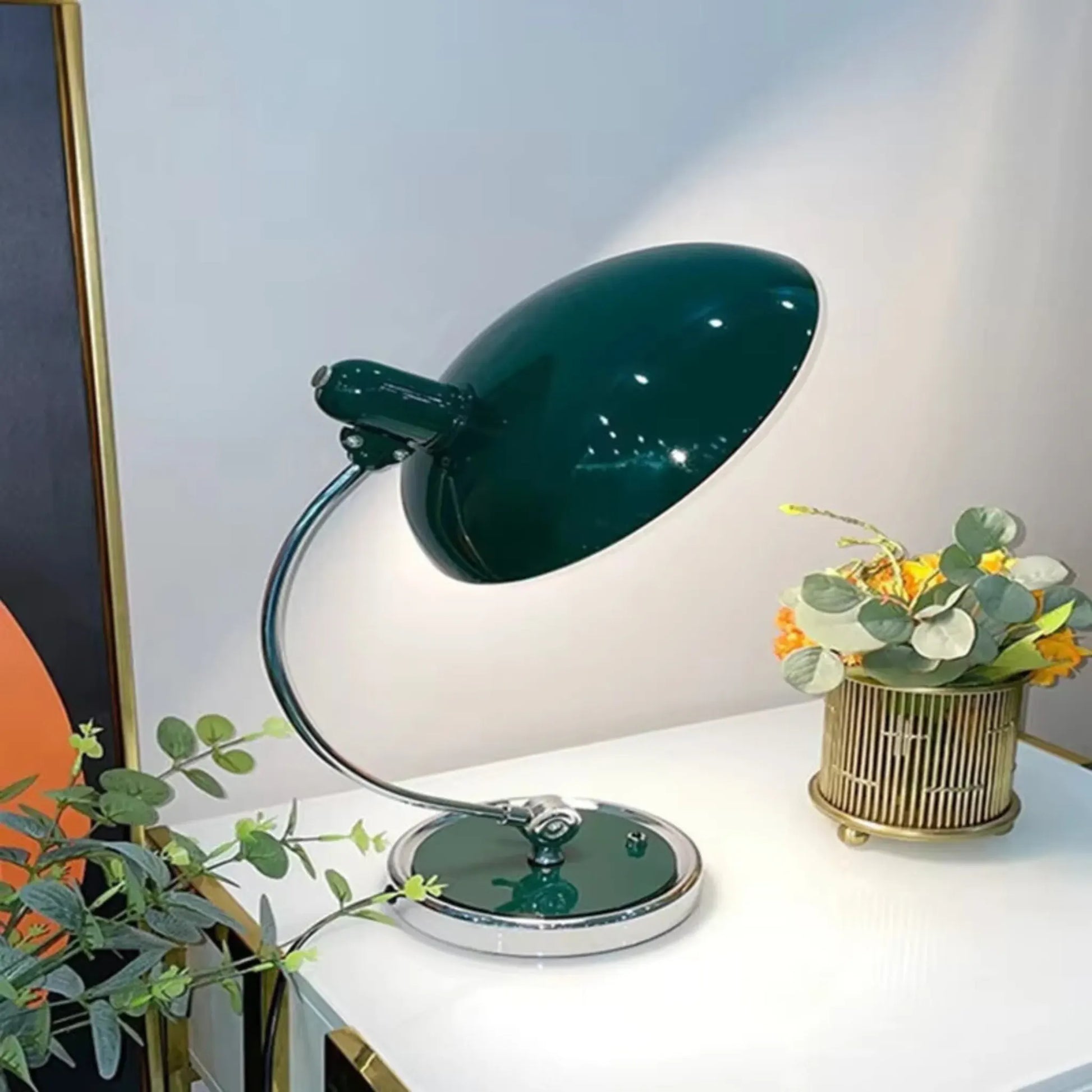 Curved Metal Bauhaus-Style Table Lamp | ScandiArc Modern Design