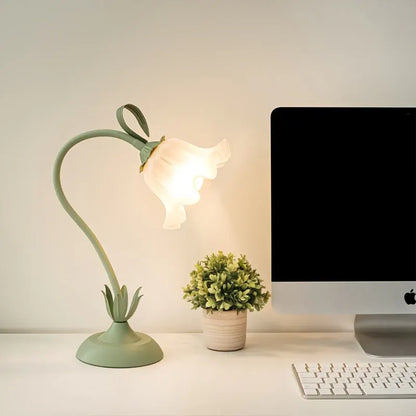 Floral Table Lamp with USB Charging Port