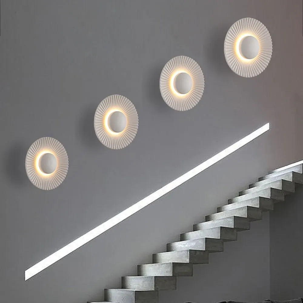 Hasna SunRay Sconce | Modern Metallic Sunburst Wall Light Design