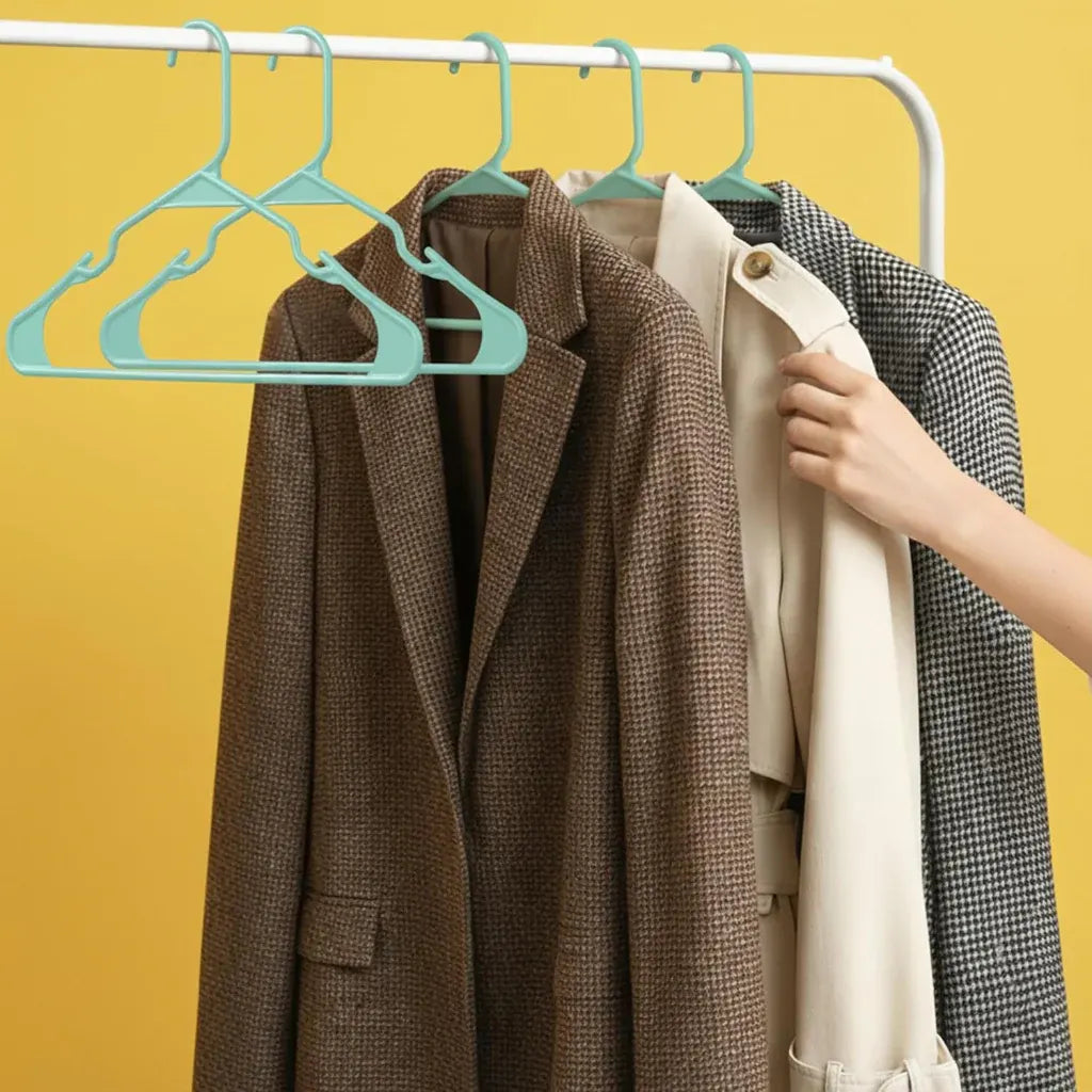 Heavy Duty Slim Plastic Clothes Hangers Closet Organizer Set