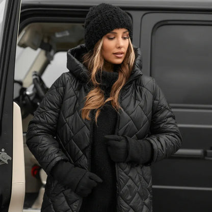 Lightweight Quilted Hooded Coat for Cold Weather - Warm & Stylish Fit