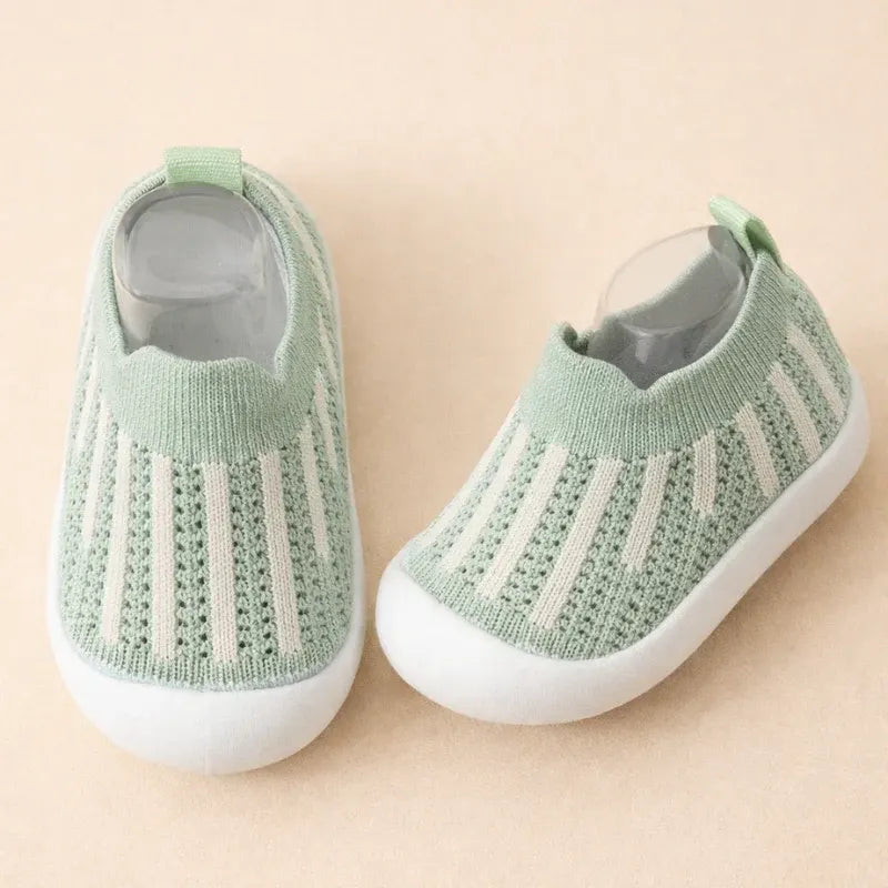 Lightweight Slip-On Kids Sneakers Breathable Mesh Non-Slip Shoes