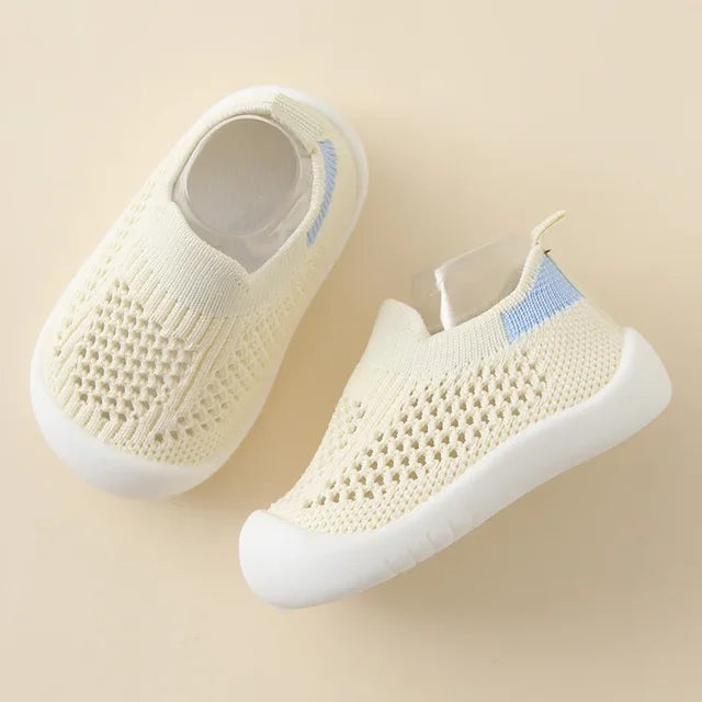 Lightweight Slip-On Kids Sneakers Breathable Mesh Non-Slip Shoes