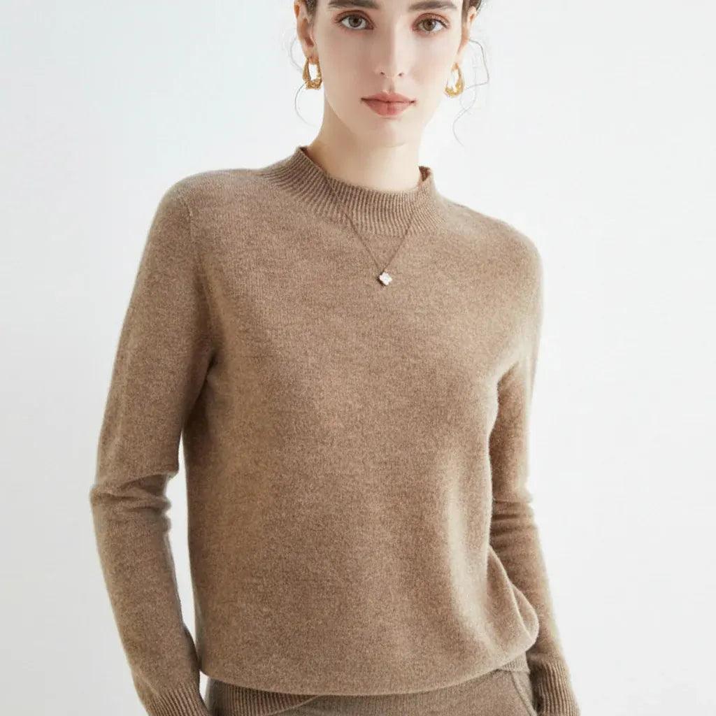 Lightweight Women's Pullover Sweater - Soft Knit Top for All Seasons
