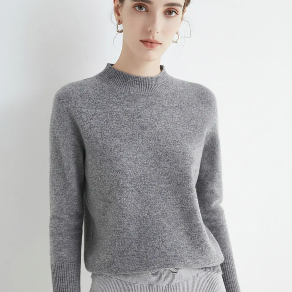 Lightweight Women's Pullover Sweater - Soft Knit Top for All Seasons
