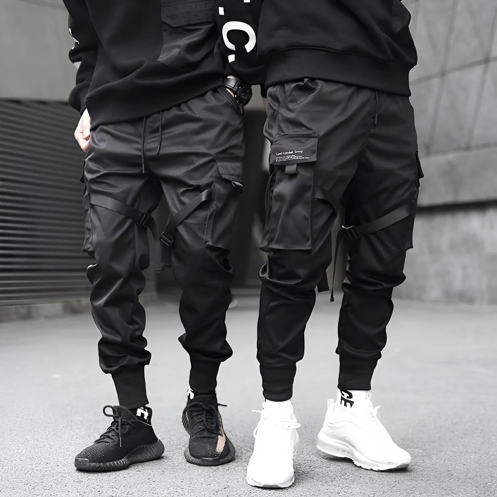 Men's Adjustable Cargo Trousers with Reinforced Straps – Black Urban Style