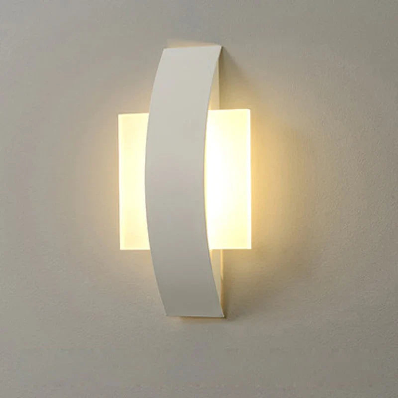 Minimalist Acrylic Wall-Mounted Ambient Light Fixture