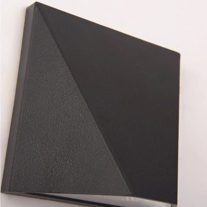 Modern LED Wall Light in Black | 5W Waterproof Aluminum Outdoor Fixture
