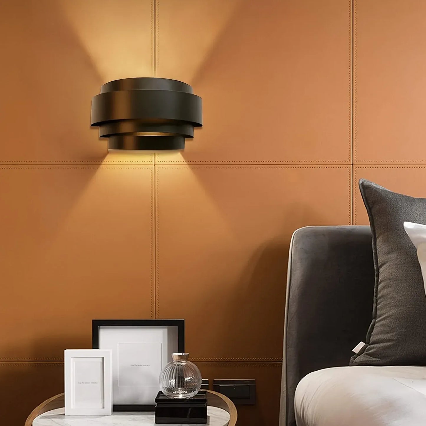 Modern Metal Wall Sconce with Up and Down Lighting Design