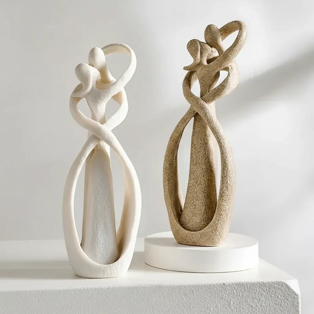 Modern Resin Couple Figurine Abstract Sculpture for Home Decor