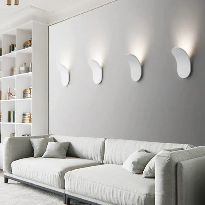 Nordic Minimalist LED Wall Sconce with Modern Design