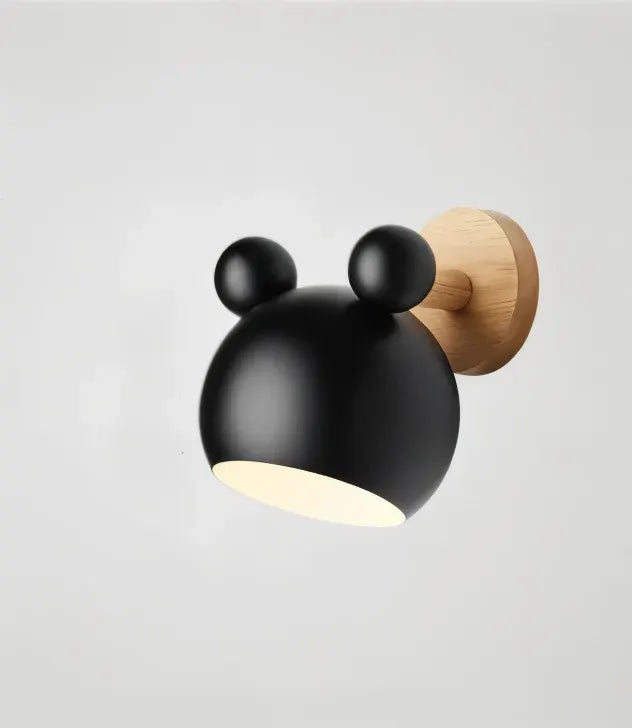 Playful Modern Wall Lamp with Flash Mouse Design