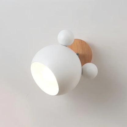 Playful Modern Wall Lamp with Flash Mouse Design