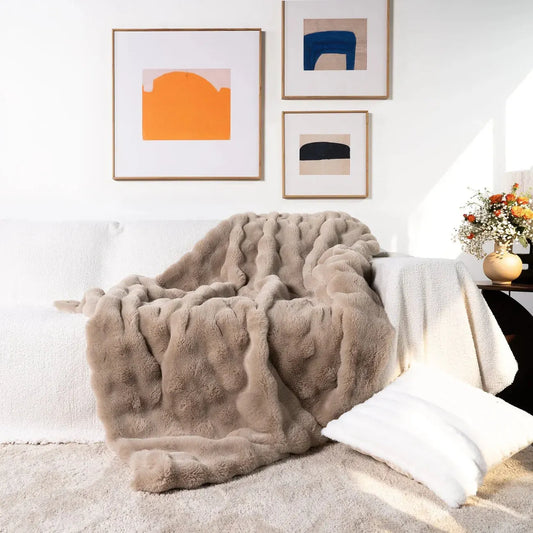 Plush Faux Fur Throw Blanket - Soft Cozy Sofa & Bed Cover