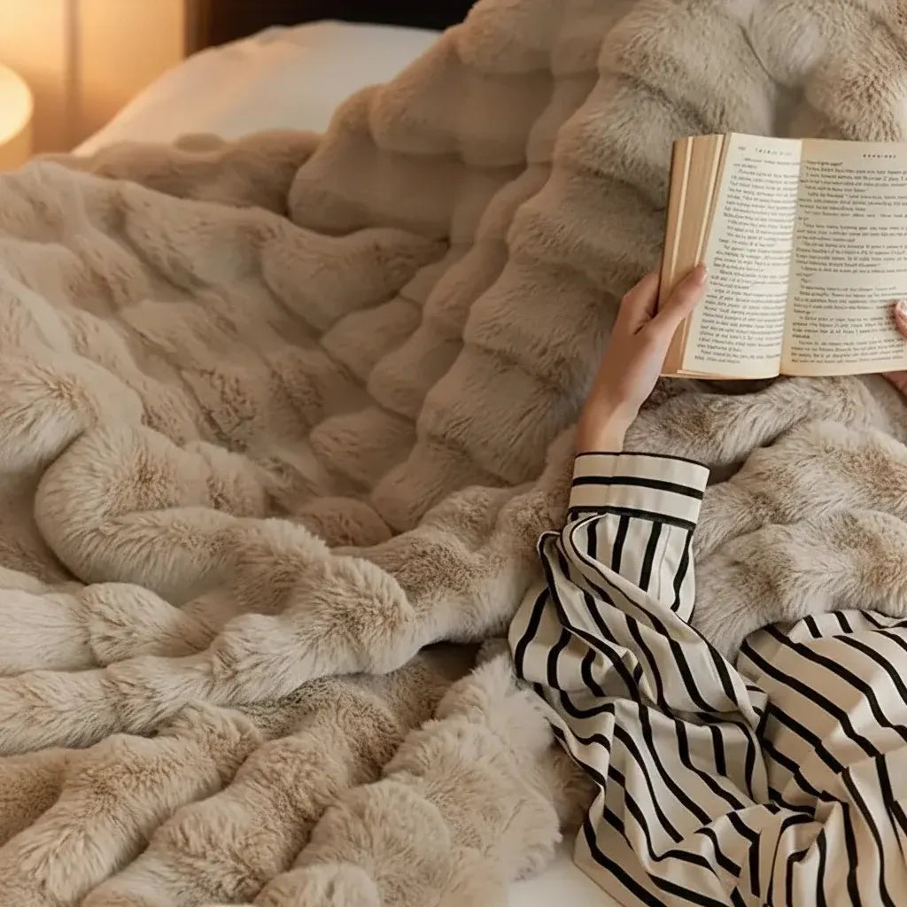 Plush Faux Fur Throw Blanket - Soft Cozy Sofa & Bed Cover
