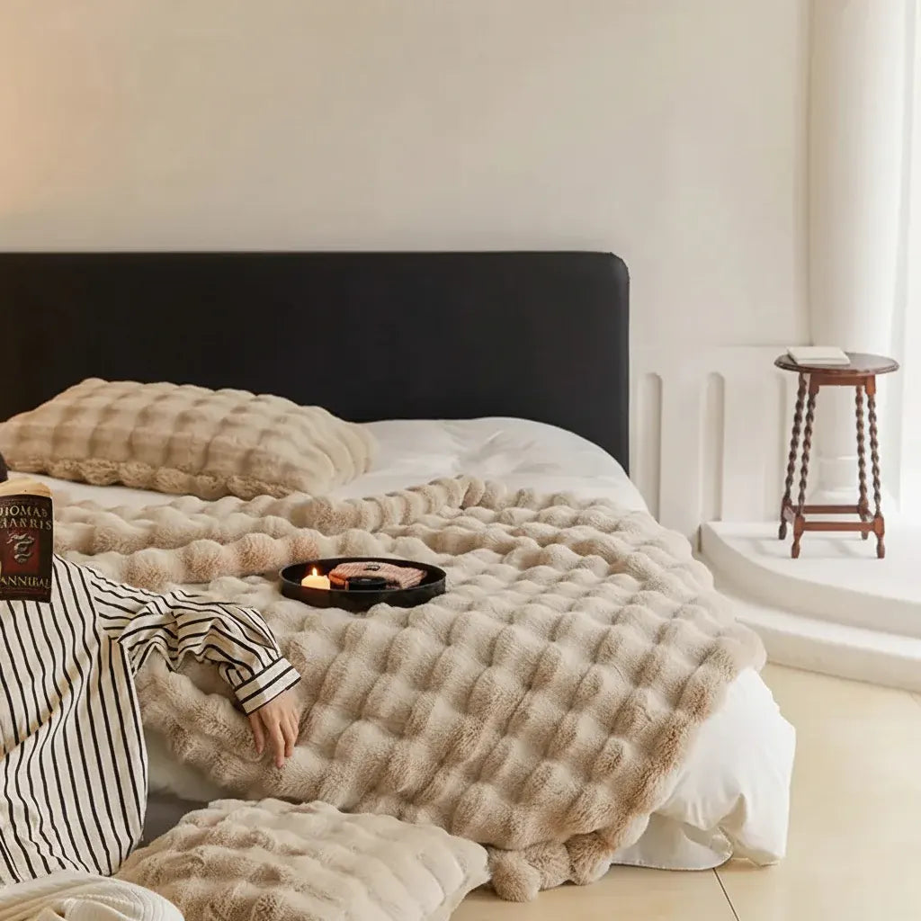 Plush Faux Fur Throw Blanket - Soft Cozy Sofa & Bed Cover