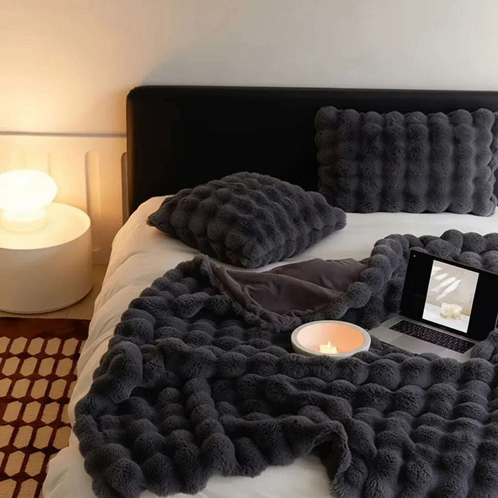 Plush Faux Fur Throw Blanket - Soft Cozy Sofa & Bed Cover