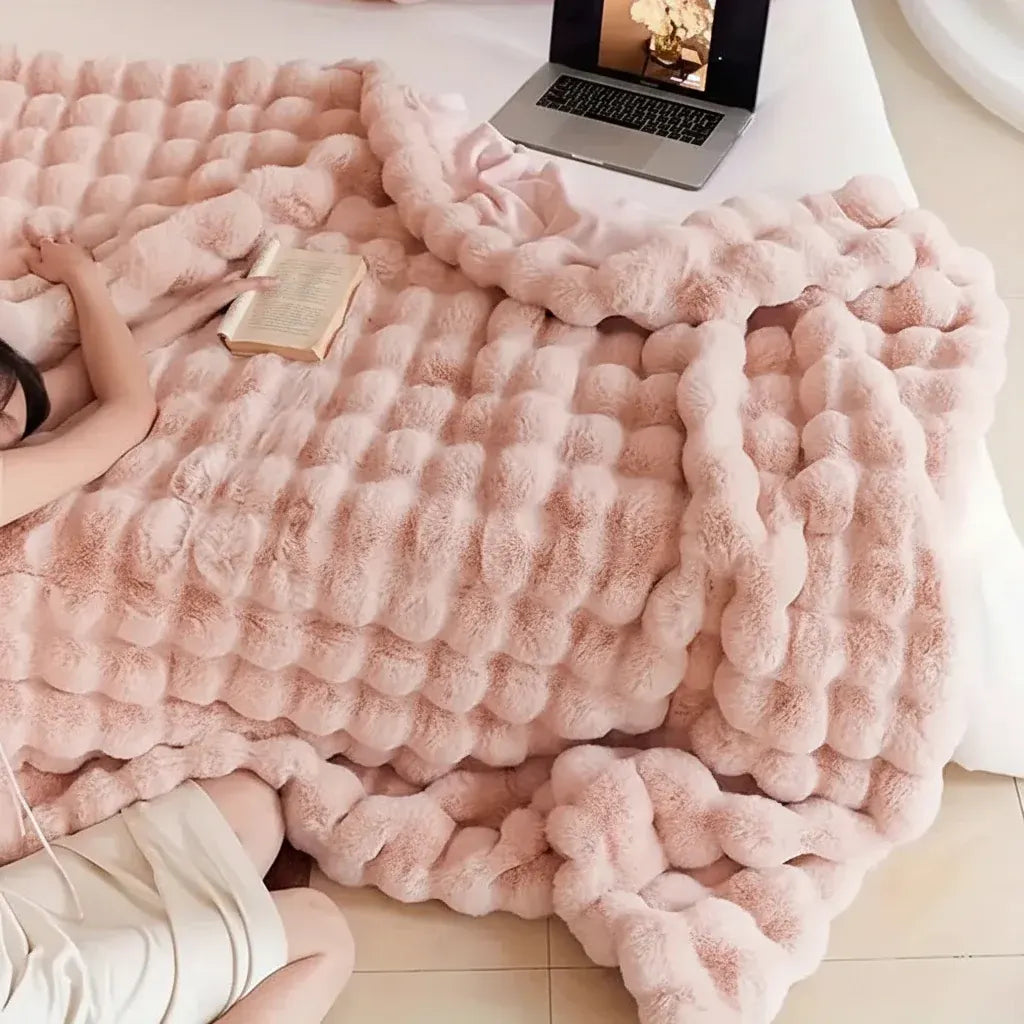 Plush Faux Fur Throw Blanket - Soft Cozy Sofa & Bed Cover