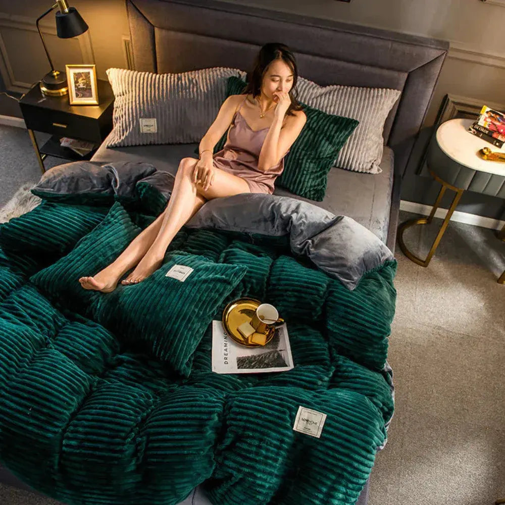 Plush-Style Winter Bedspread Duvet Cover Set