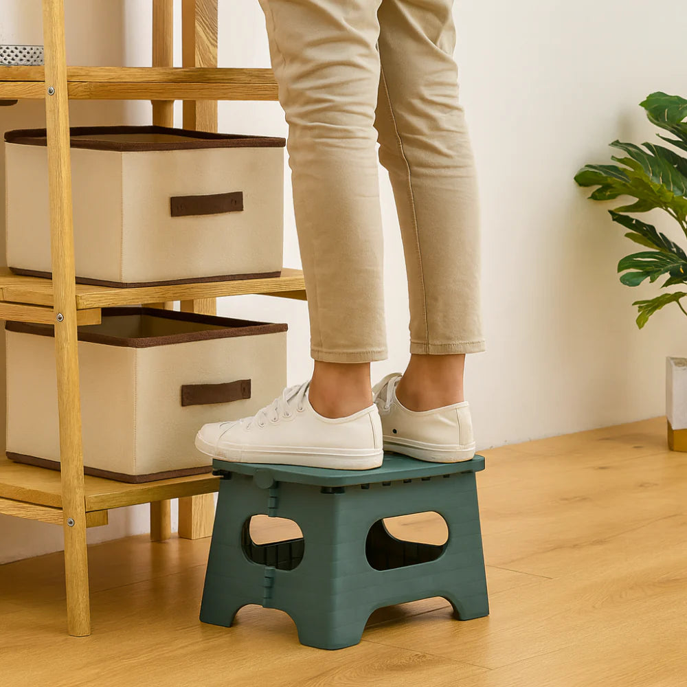 Portable Plastic Folding Step Stool for Home Use