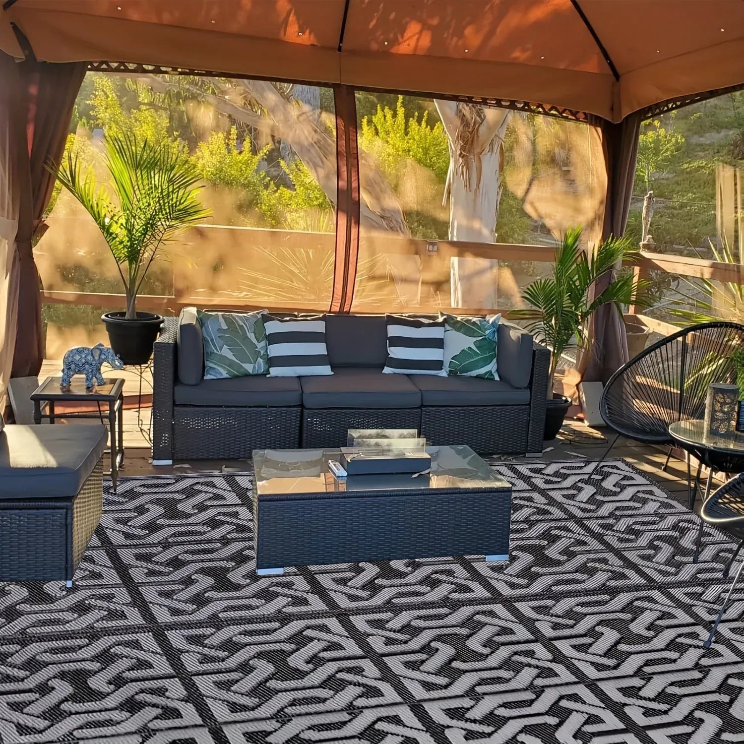 Reversible Outdoor Patio Mat | Black & Grey Modern Rug