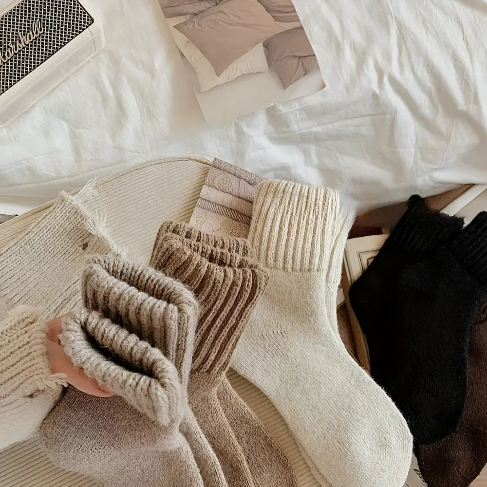 Solid Color Knit Socks for Fall and Winter, Casual Everyday Set