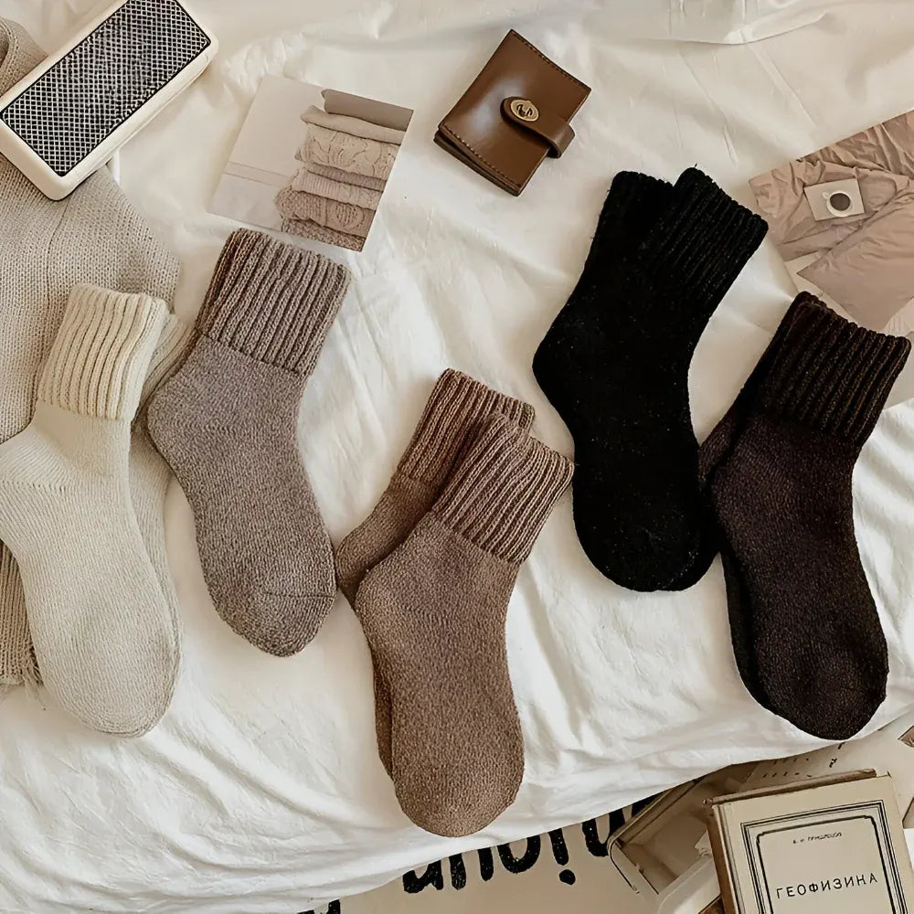 Solid Color Knit Socks for Fall and Winter, Casual Everyday Set