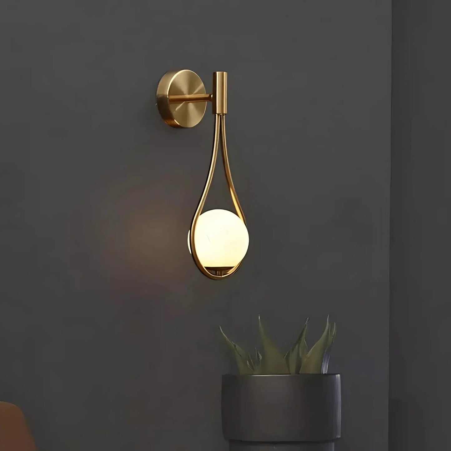Teardrop Wall Sconce | Modern Water Drop Lighting Fixture