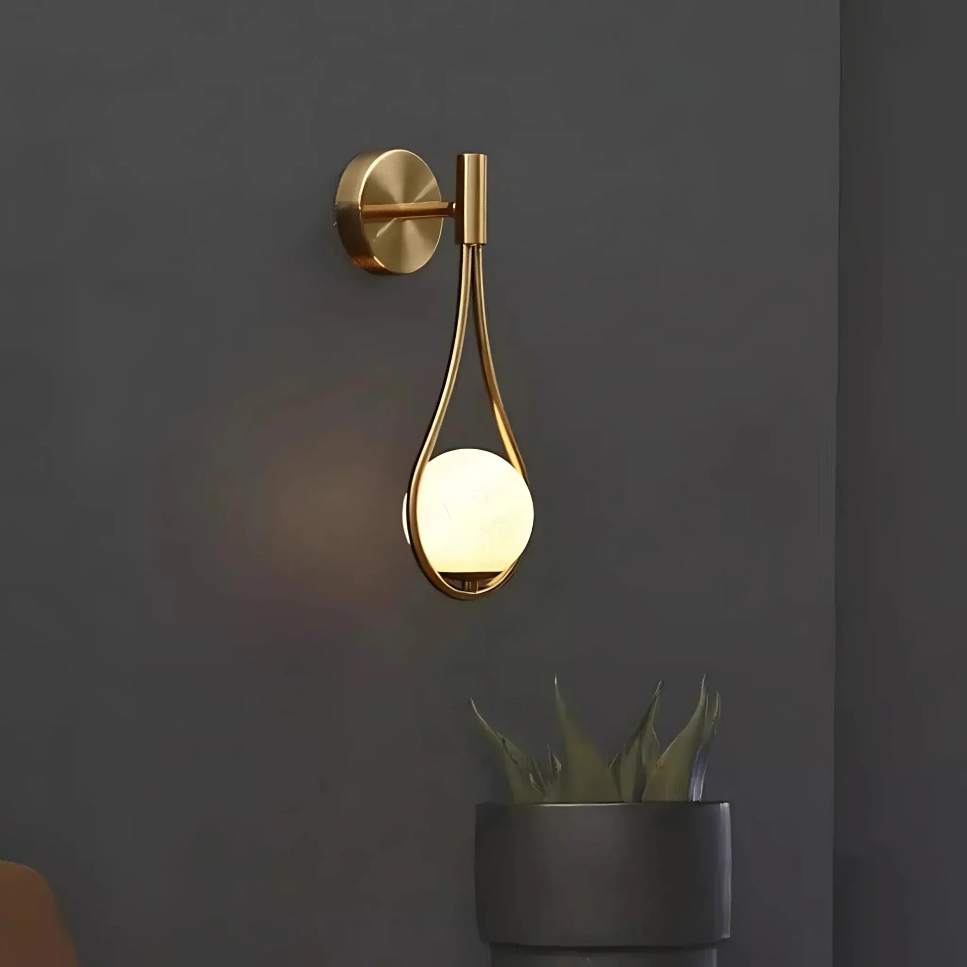 Teardrop Wall Sconce | Modern Water Drop Lighting Fixture