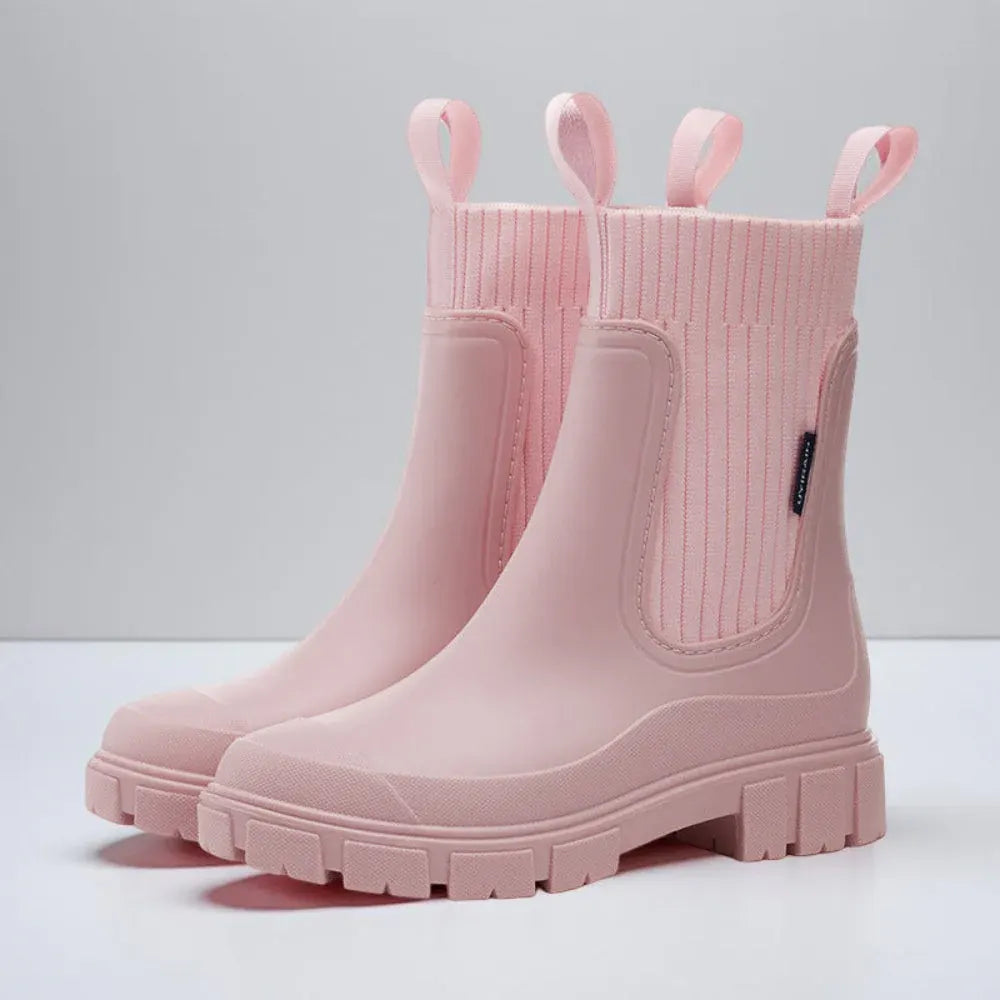 Women's Chelsea Ankle Boots with Grip Sole, Outdoor Ready Design