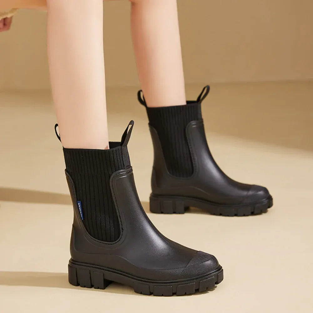 Women's Chelsea Ankle Boots with Grip Sole, Outdoor Ready Design