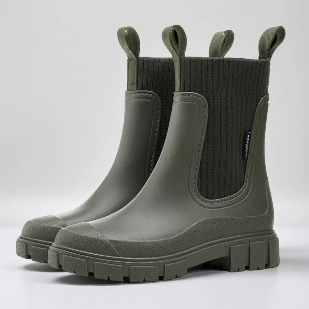 Women's Chelsea Ankle Boots with Grip Sole, Outdoor Ready Design