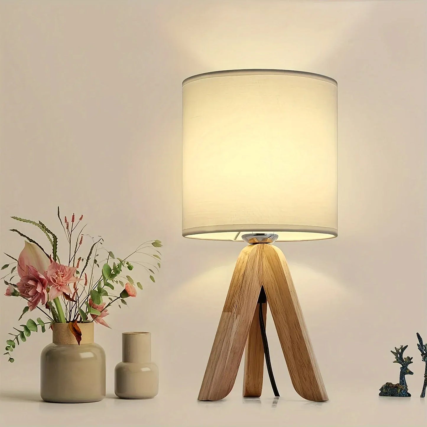 Wooden Tripod Nordic Style Table Lamp with Fabric Lampshade